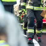 Incendio in via Parini, evacuate 40 persone: intervento decisivo dei Vigili del Fuoco