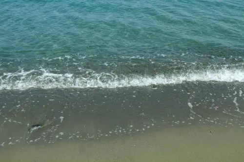 Principina a Mare, scatta il divieto temporaneo di balneazione