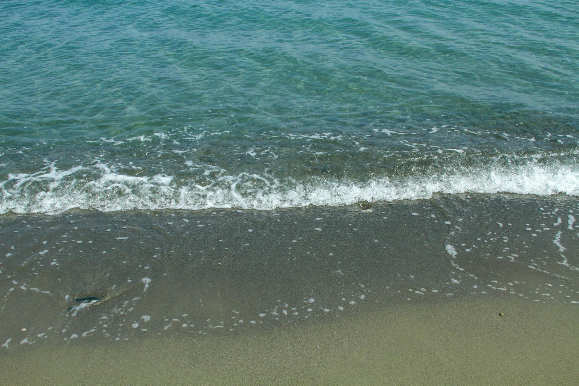 Principina a Mare, scatta il divieto temporaneo di balneazione