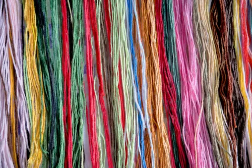 Grosseto, Luisa Bovani in mostra: il filo come linguaggio di connessione e inclusione